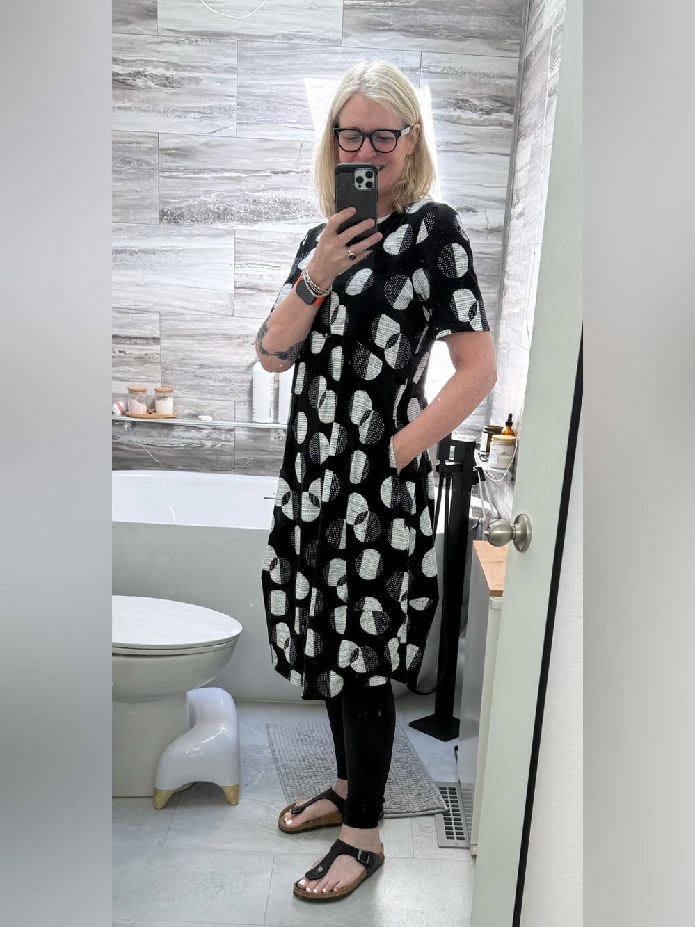 W’s 14. Purchased in Australia! Regatta brand lantern dress, 100% organic cotton